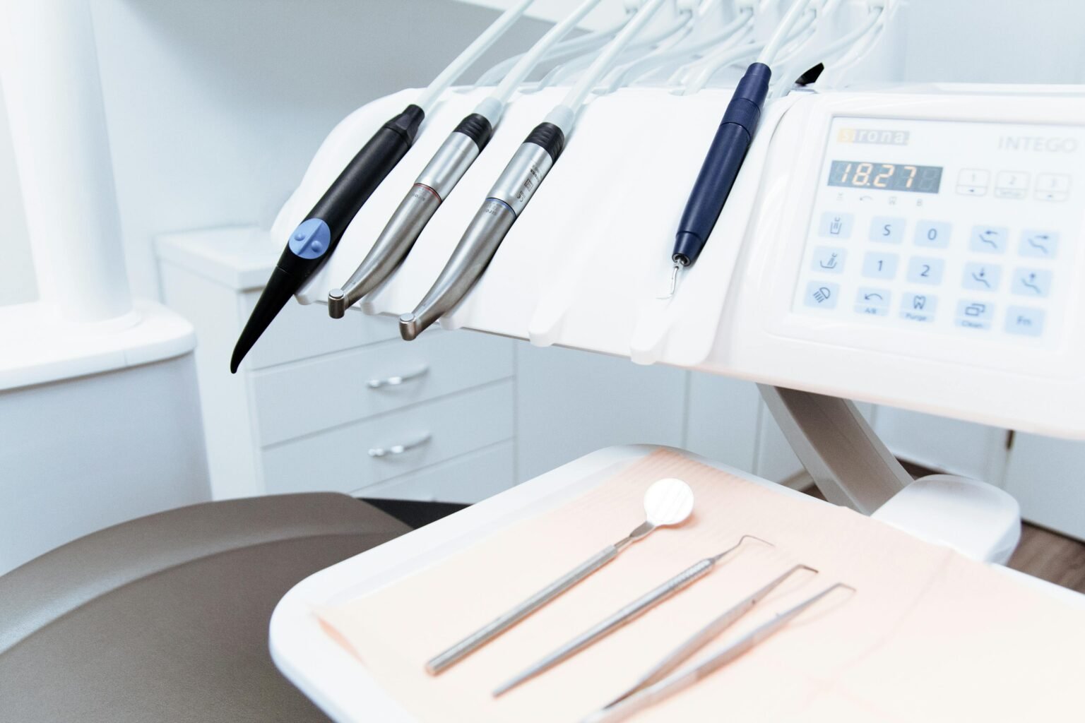 Acasa Clean and professional dental office setup with tools ready for patient treatment.